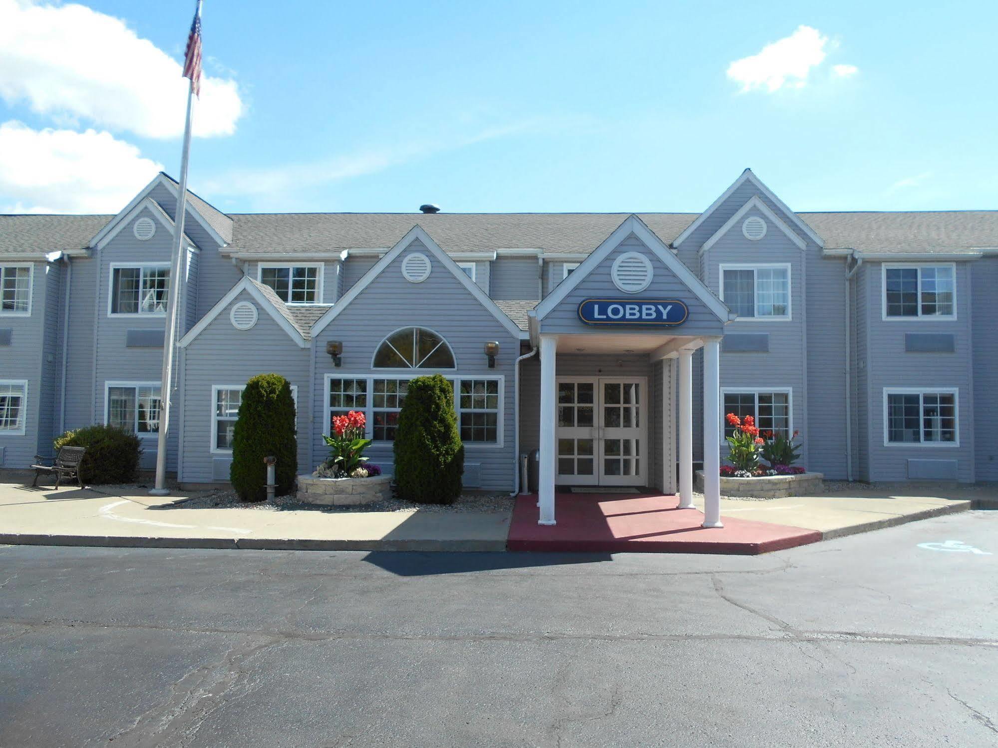 Microtel Inn By Wyndham - Albany Airport Latham Exterior photo